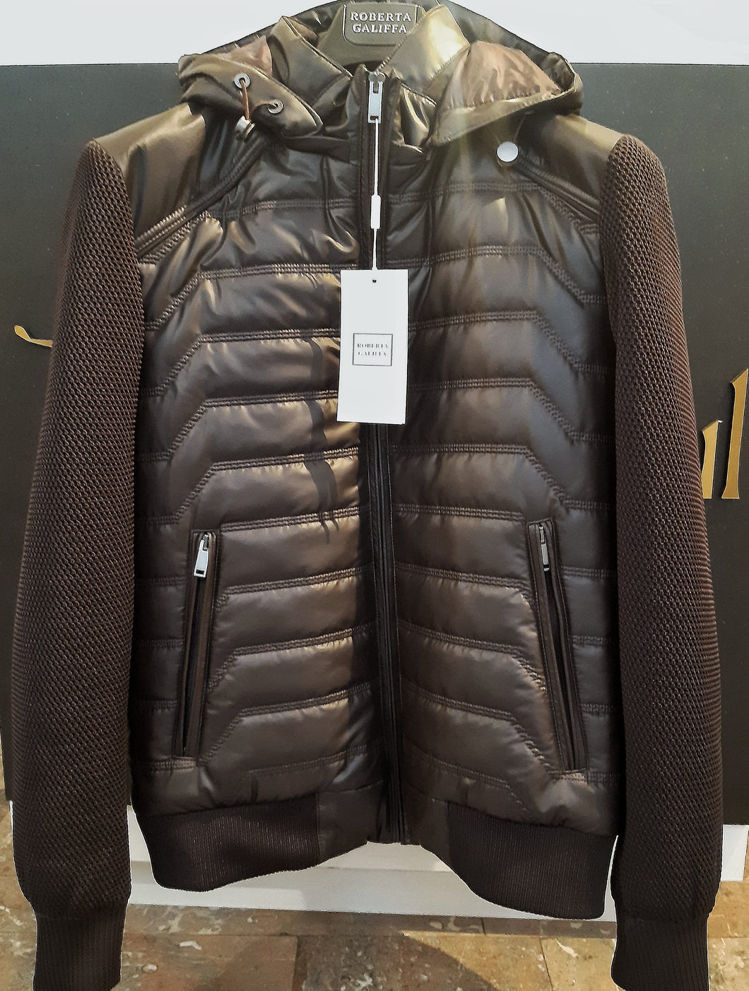 Superbe blouson chocolat à capuche Made in Italy - chaud & léger - Coup de foudre fin 2024