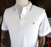 Polo blanc col bleu-blanc-rouge - Croix des Templiers brodée / Réassort 2025