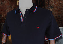 Polo bleu marine col bleu-blanc-rouge - Croix des Templiers brodée