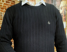 Pull "gamme luxe" marine à torsades fines - Fleur de Lys brodée de fil d'or - NEW