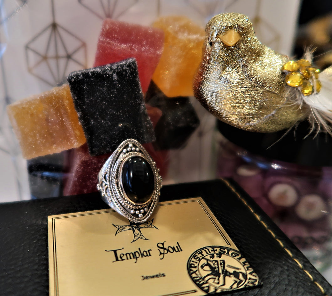 Superbe bague en argent sertie d'un très bel onyx non taillé - NEW