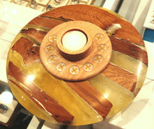 Superbe bougeoir en résine & noyer 9 Chevaliers Fondateurs - Pièce unique