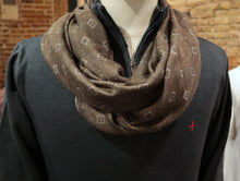 Pull vert pétrole, maille fine - Made in Italy avec croix rouge brodée