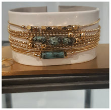 Joli bracelet multirangs en inox doré avec perles d'agate verte - NEW
