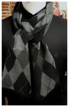 Écharpe gamme "Arlequin", charme d'antan et d'aujourd'hui / gris foncé & noir - NEW
