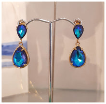 Boucles d'oreilles en inox doré avec cristaux "bleu paon" Swarovski