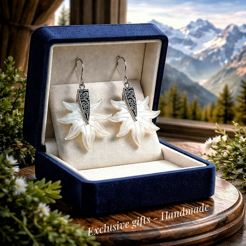 Boucles d'oreilles Fleurs de Nacre et argent 925 ciselé faites main - NEW
