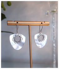 Boucles d'oreilles en nacre et argent 925 ciselé - NEW