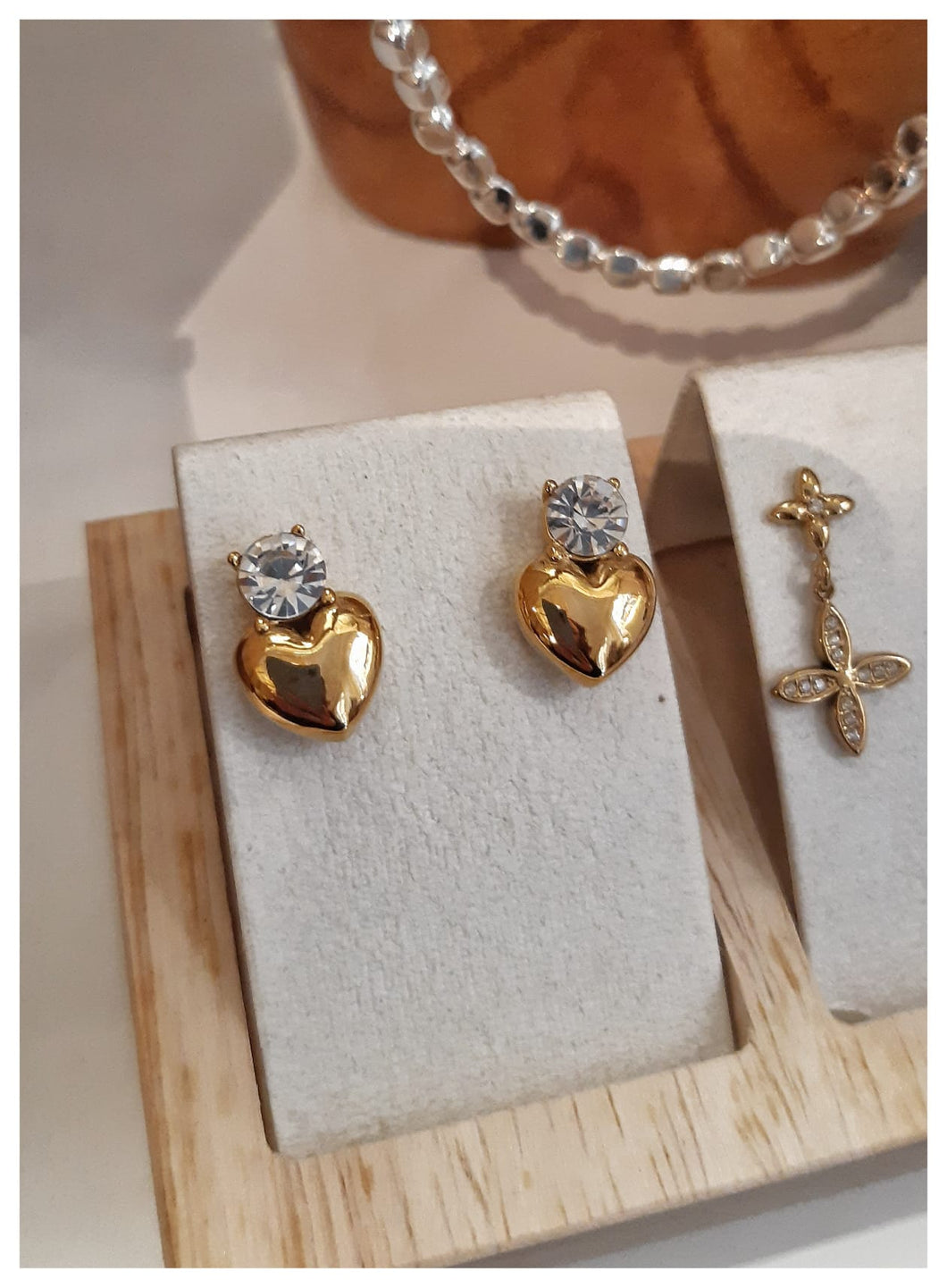 Boucles d'oreilles Coeurs en inox doré avec zircons naturels - NEW