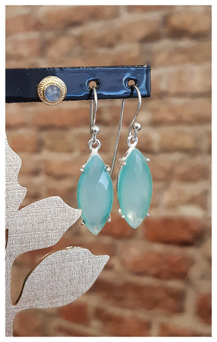 Boucles d'oreilles en argent et grandes calcédoines vert d'eau