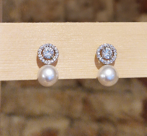 Très belles boucles d'oreilles en argent, perles & diamants de synthèse - Coup de coeur