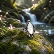 Bague elfique en argent 925 & nacre naturelle - Lumière des Fées
