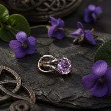 Bague "Noeud d'Amour" en argent 925 avec améthyste taillée