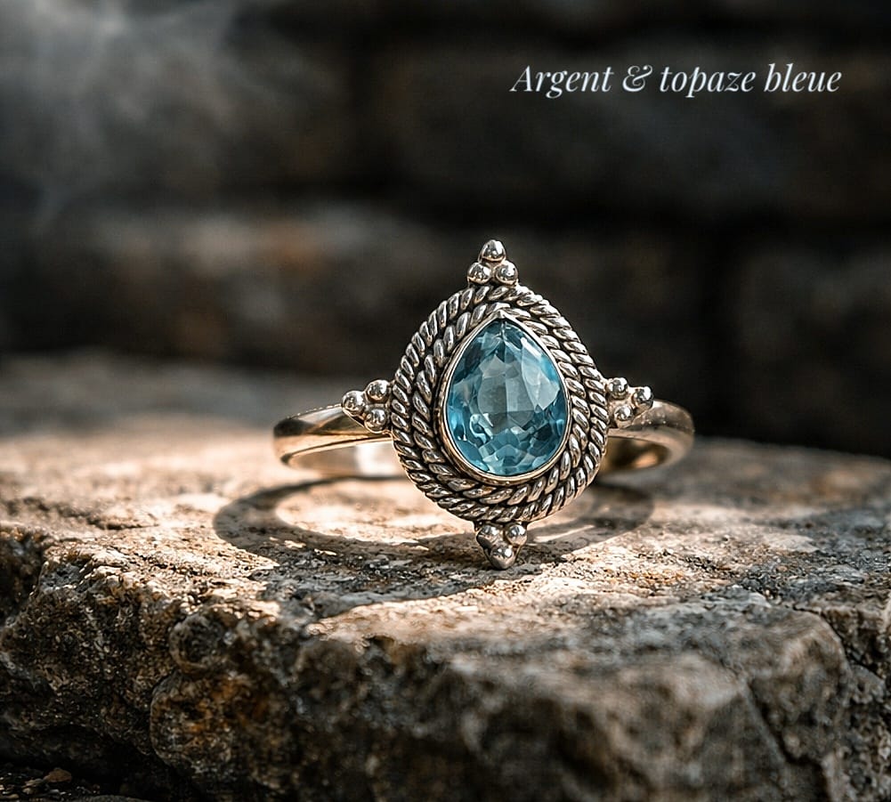 Superbe bague médiévale en argent et topaze bleue - NEW