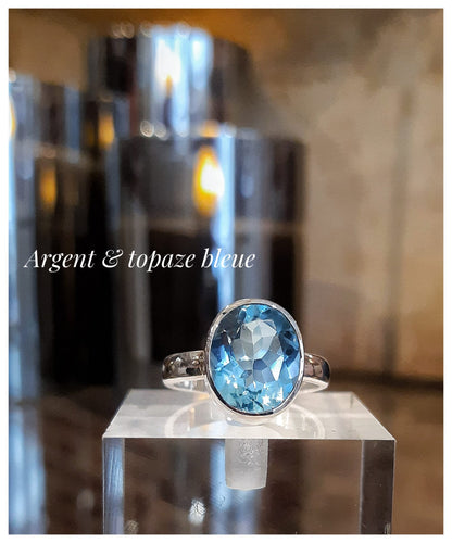 Elégante bague sertie d'une superbe topaze 