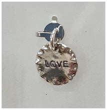 Petit pendentif "LOVE" - breloque en argent 925 - NEW