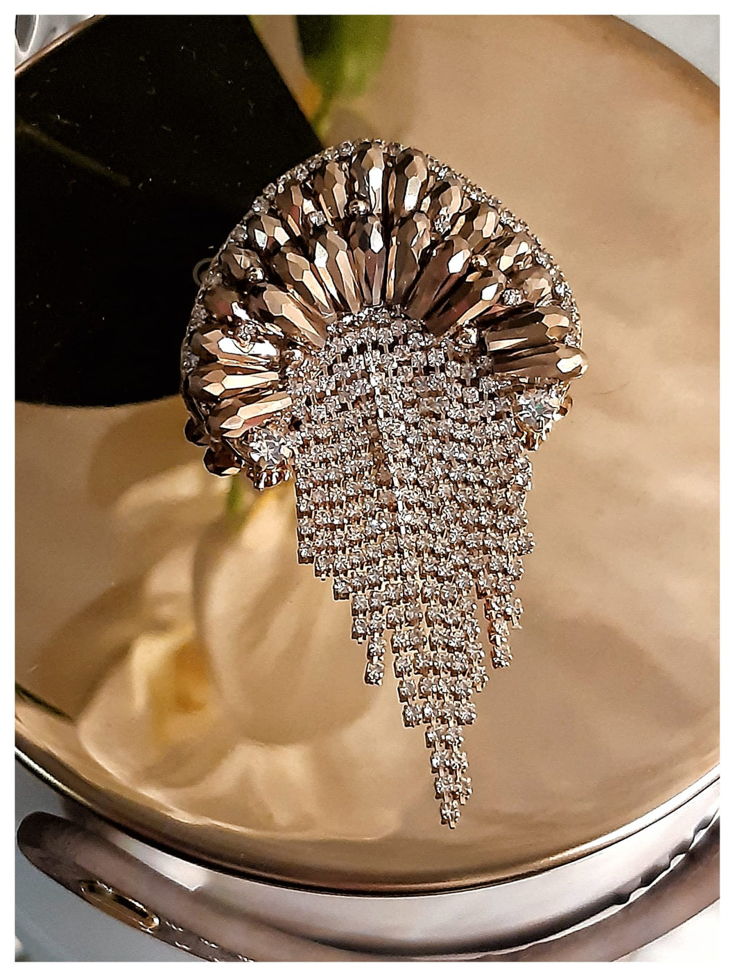 WOW! Broche de collection, méduse terminée d'une rivière de cristaux - NEW