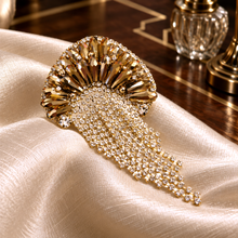 Broche Méduse – Cristaux Cognac & Cascade de Zircons
