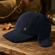 Casquette sport-chic - Bleu nuit & protège-oreilles!