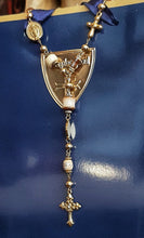 NEW 2026 - Coup de coeur - Très beau collier chapelet en doré et café - Inox & résine de bijouterie