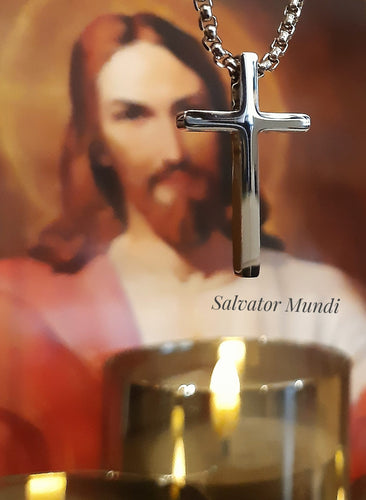 Croix latine en acier inoxydable d'une très belle simplicité avec chaîne  - NEW