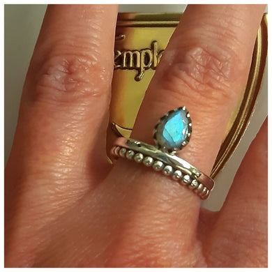 NEW - Bague en argent à double contour - labradorite goutte bleu intense