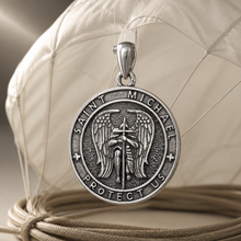 Médaillon en argent 925 "Archange Saint-Michel" - NEW