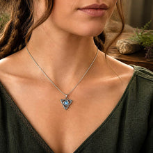 Pendentif Triquetra Celtique en acier inoxydable à superbes reflets - NEW