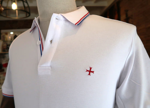 Polo blanc col bleu-blanc-rouge - Croix des Templiers brodée