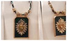 Collection Sacré Cœur / Cœur de Jésus - Collier inox doré, émail & cordage