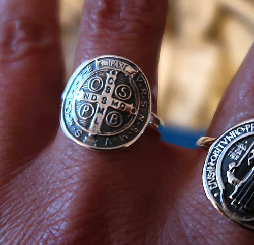 Bague Médaille Saint-Benoît à deux faces en argent 925 - NEW !