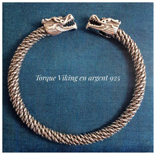 Bracelet / Torque Viking en argent avec têtes de dragons - NEW