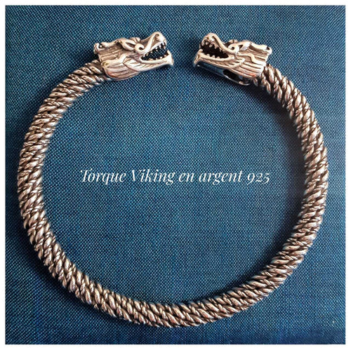 Bracelet / Torque Viking en argent avec têtes de dragons - NEW