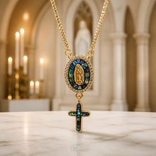 Collier Vierge Marie Romantique - Abalone & Acier Doré