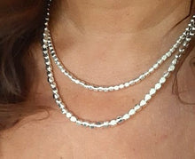Magnifique chaîne en argent rhodié 45 cm - cubes enfilés - NEW