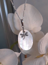 Pendentif en nacre avec petite Libellule en argent 925 - NEW