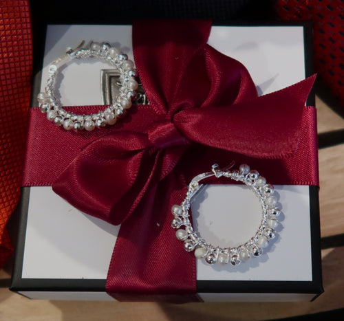 Boucles d'oreilles anneaux en argent avec perles naturelles - NEW 2022-2023