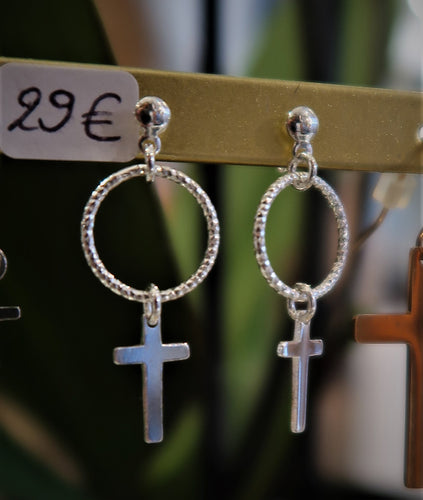 Très jolies boucles d'oreilles croix et cercle en argent - classiques et originales! NEW