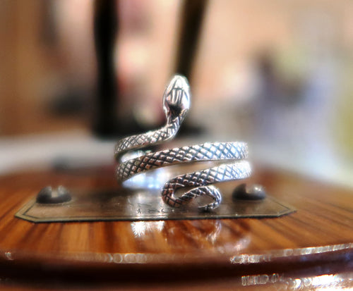 Bague serpent en argent finement travaillée  - NEW