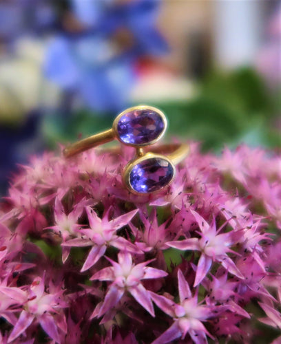 NEW - Bague en vermeil (or sur argent) avec 2 améthystes