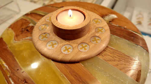 Superbe bougeoir en résine & noyer 9 Chevaliers Fondateurs - Pièce unique