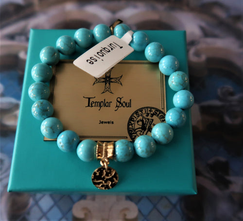 Bracelet de perles avec véritables turquoises et breloque dorée - NEW