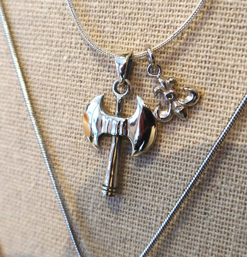 Petite hache Viking en argent 925 - Très jolie portée!