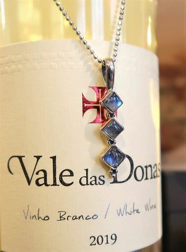 Pendentif en argent avec 3 labradorites bleues